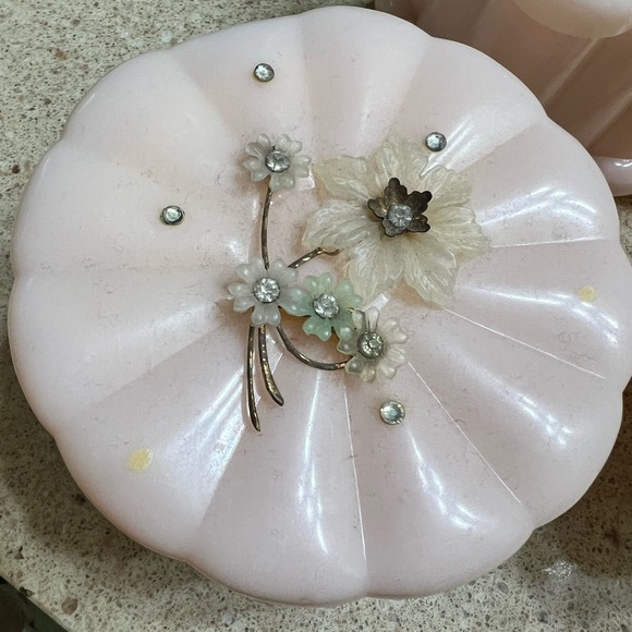 Vintage vanity set - Picture 3 of 4